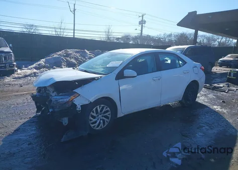 2018 Toyota Corolla Le z USA, uszkodzony, nr VIN 2T1BURHE7JC024224